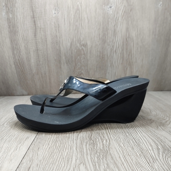 Michael Kors Black Platform Sandals Wedge Logo AK12C Thong Flip Flop Cutout 9.5 - Picture 4 of 9